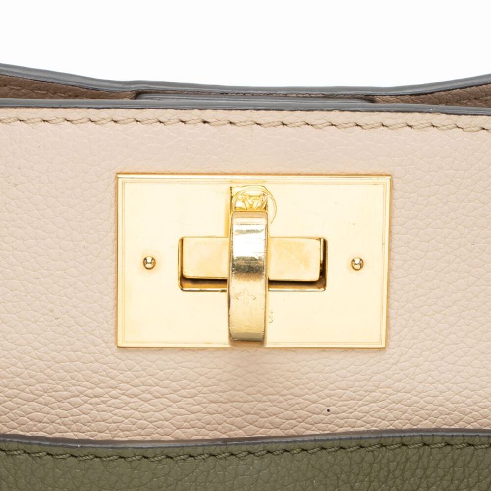 Louis Vuitton Calfskin Monogram Canvas On My Side MM Tote - Picture 9 of 14